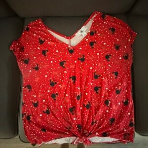 Disney Women’s Minnie Red Shirt w/ Bow Knot Detail ❤️
